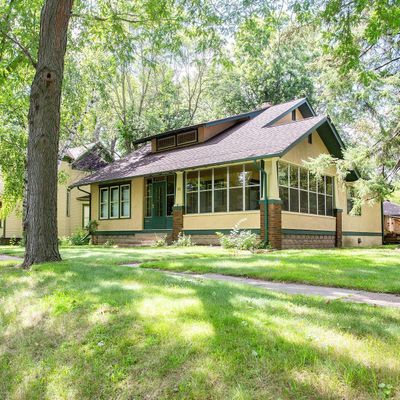 121 N 3 Rd St, River Falls, WI 54022