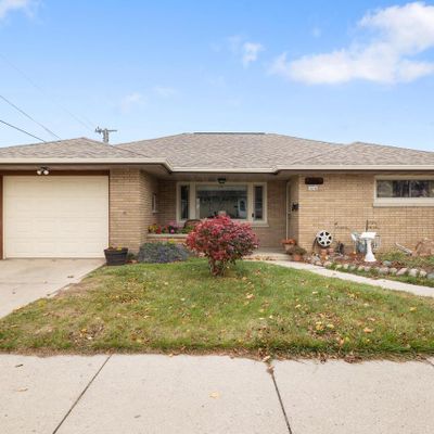 1210 Humboldt Ave, Sheboygan, WI 53081