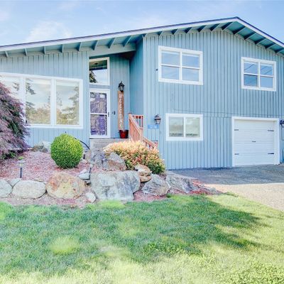 12116 Hilynn Dr, Burlington, WA 98233