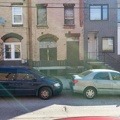 1215 N 28 Th St, Philadelphia, PA 19121