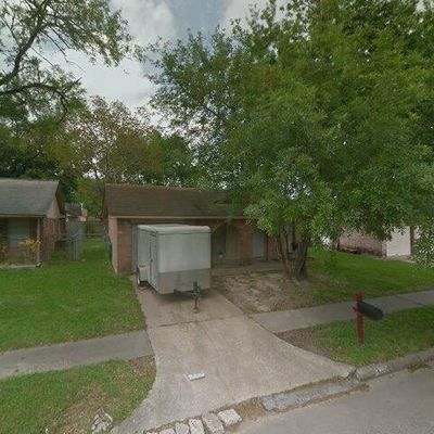 1219 Sigma St, Pasadena, TX 77504