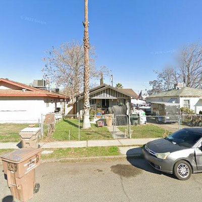 122 Woodrow Ave, Bakersfield, CA 93308