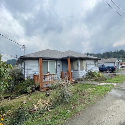 1225 N Laurel St, Coquille, OR 97423