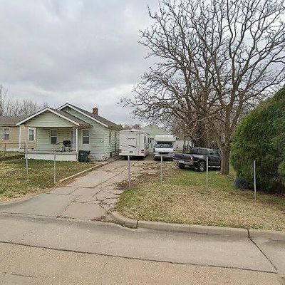 1226 N Chautauqua Ave, Wichita, KS 67214