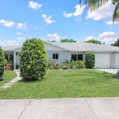 12293 Se Florida Ave, Hobe Sound, FL 33455