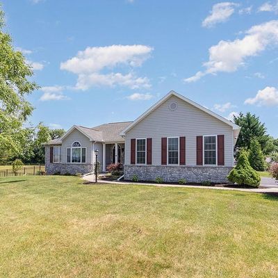 123 Stonehouse Rd, Carlisle, PA 17015