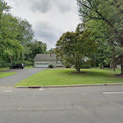 123 Warrenville Rd, Green Brook, NJ 08812