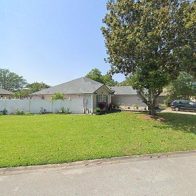 12318 Burning Embers Ln N, Jacksonville, FL 32225