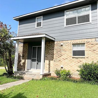 1232 Montana St, La Porte, TX 77571