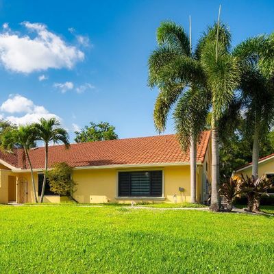 12351 Nw 2 Nd St, Plantation, FL 33325