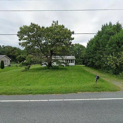 1239 Andrews Lake Rd, Felton, DE 19943