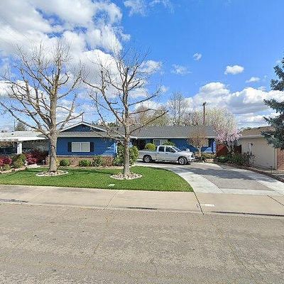 124 Benson Dr, Lodi, CA 95242