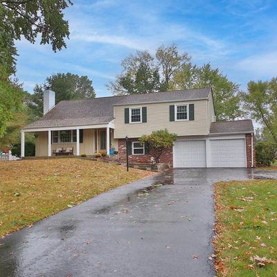 124 Woodland Dr, Lansdale, PA 19446