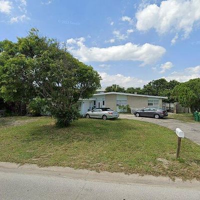 124 Young Ave, Cocoa Beach, FL 32931