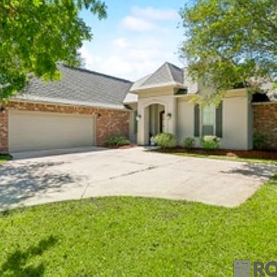 12439 Old Mill Dr, Geismar, LA 70734