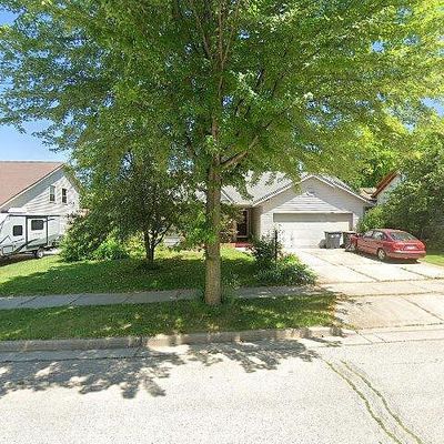 1246 Thrush Ln, Waukesha, WI 53189