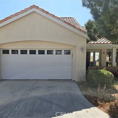 11394 Country Club Dr, Apple Valley, CA 92308