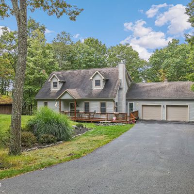 114 Beartrap Mountain Rd, Greentown, PA 18426