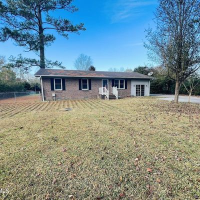 114 Gibbs Rd, New Bern, NC 28560