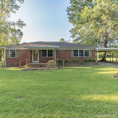 114 W Ctr St, Rose Hill, NC 28458