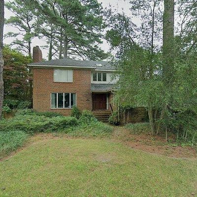 1140 Crystal Dr, Virginia Beach, VA 23451