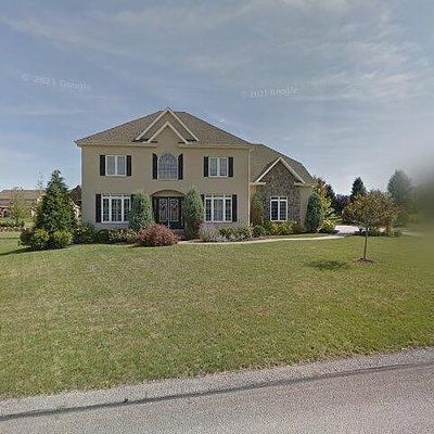 1144 Lauralynn Dr, Latrobe, PA 15650