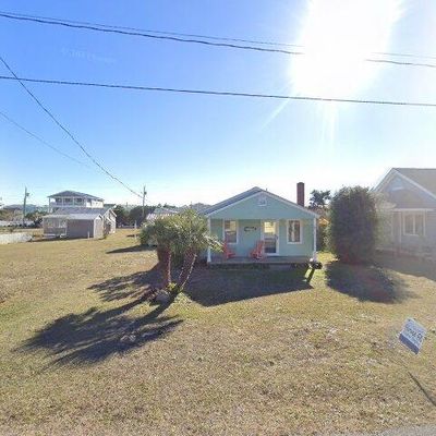 115 Hanby Ave, Carolina Beach, NC 28428