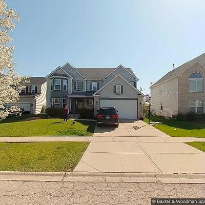 115 N Inverness Ct, Round Lake, IL 60073