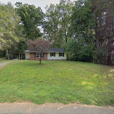 116 Park Rd N, North Wilkesboro, NC 28659