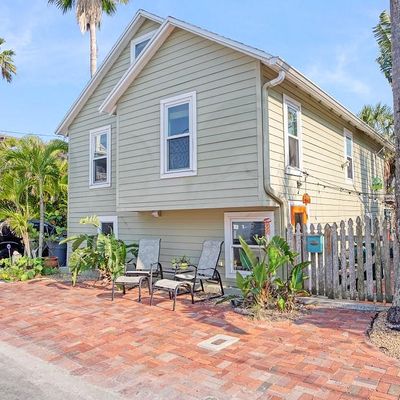 117 88 Th Ave, Treasure Island, FL 33706