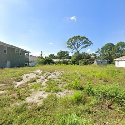 1174 Hutchins St Se, Palm Bay, FL 32909