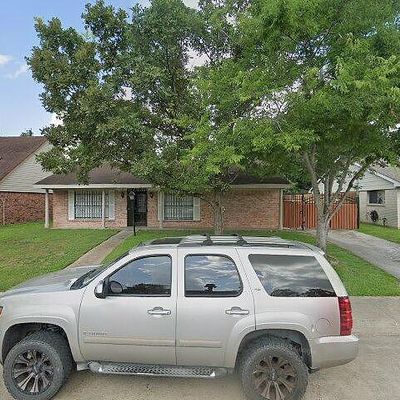 11742 N Little John Cir, Houston, TX 77071