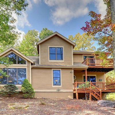 118 High Mountain Ln, Tannersville, PA 18372