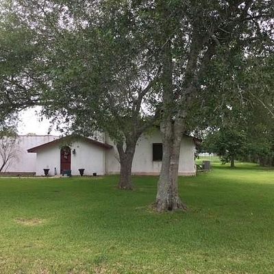 118 Leisure Ln, Alvin, TX 77511