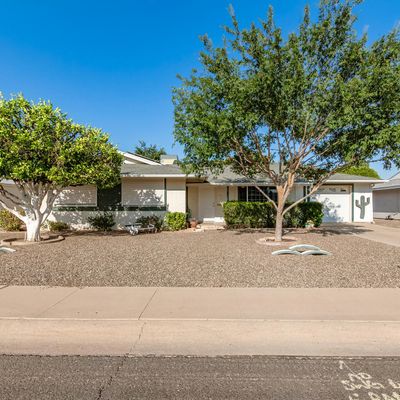 11813 N Hacienda Dr, Sun City, AZ 85351