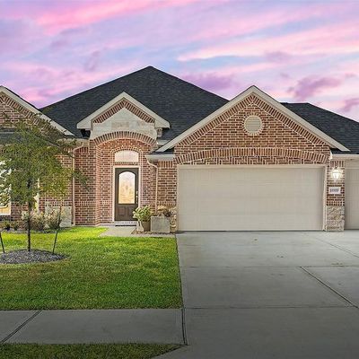 11819 Champions Forest Dr, Dayton, TX 77535