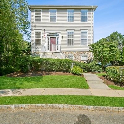 131 Arrowgate Dr, Randolph, NJ 07869