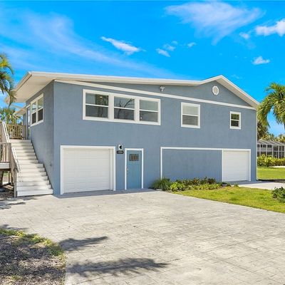 131 Gulf Island Dr, Fort Myers Beach, FL 33931