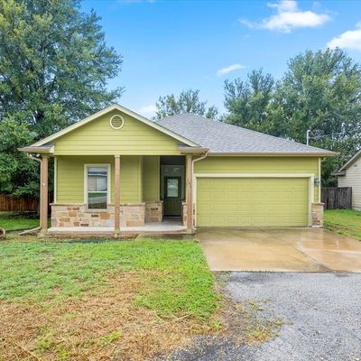 131 Mokulua Ln, Bastrop, TX 78602