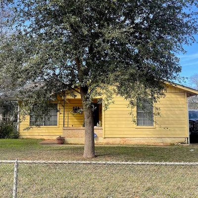 131 N Vinton St, Pearsall, TX 78061