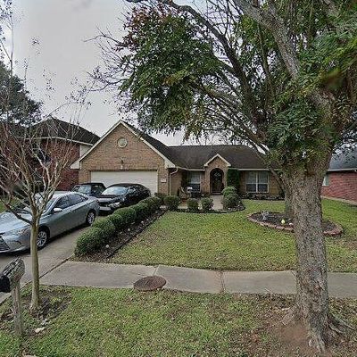 1310 Village Court Blvd, Rosenberg, TX 77471