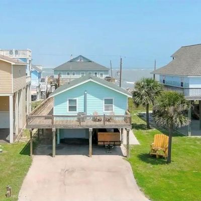 13110 Jolly Roger Dr, Freeport, TX 77541