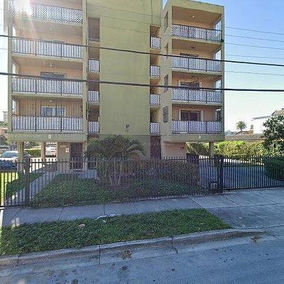 1312 Nw 4 Th St #402, Miami, FL 33125