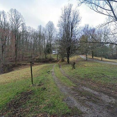 13146 Flatwoods Rd, Coeburn, VA 24230