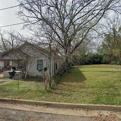 1318 N Whitten Ave, Tyler, TX 75702