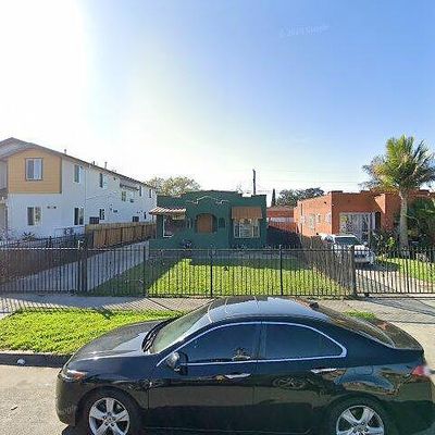 132 E 101 St St, Los Angeles, CA 90003