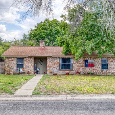 133 N Bluebonnet Dr, Uvalde, TX 78801