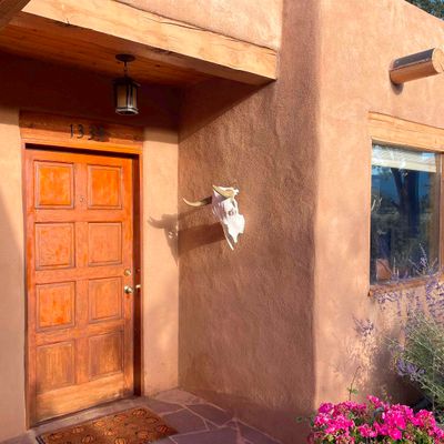 1335 Blumenschein, Taos, NM 87571