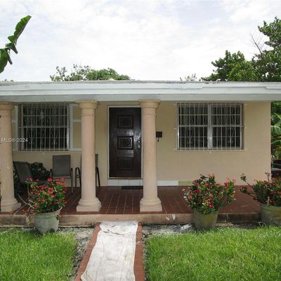 1340 Ne 143 Rd St, North Miami, FL 33161