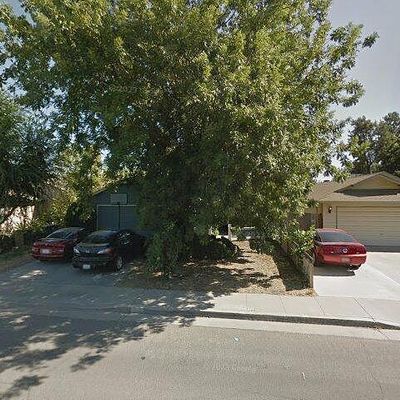 1340 Rayser St, Kingsburg, CA 93631